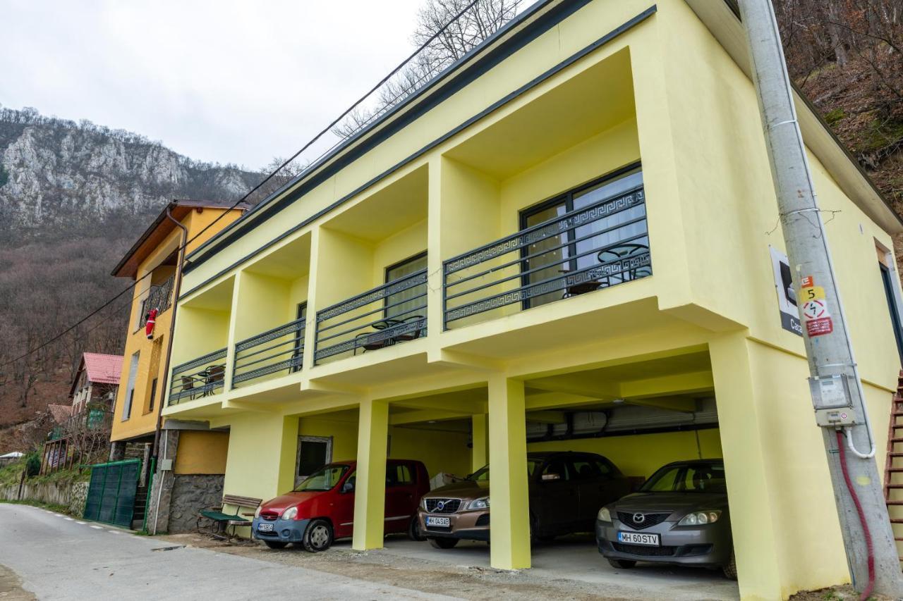 Casa Beasarah. Villa Dubova Exterior photo
